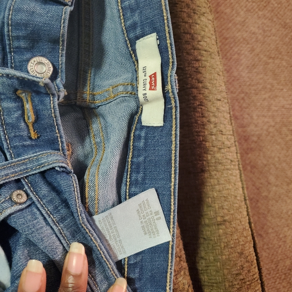 Clothes - Picture 4 of 8
